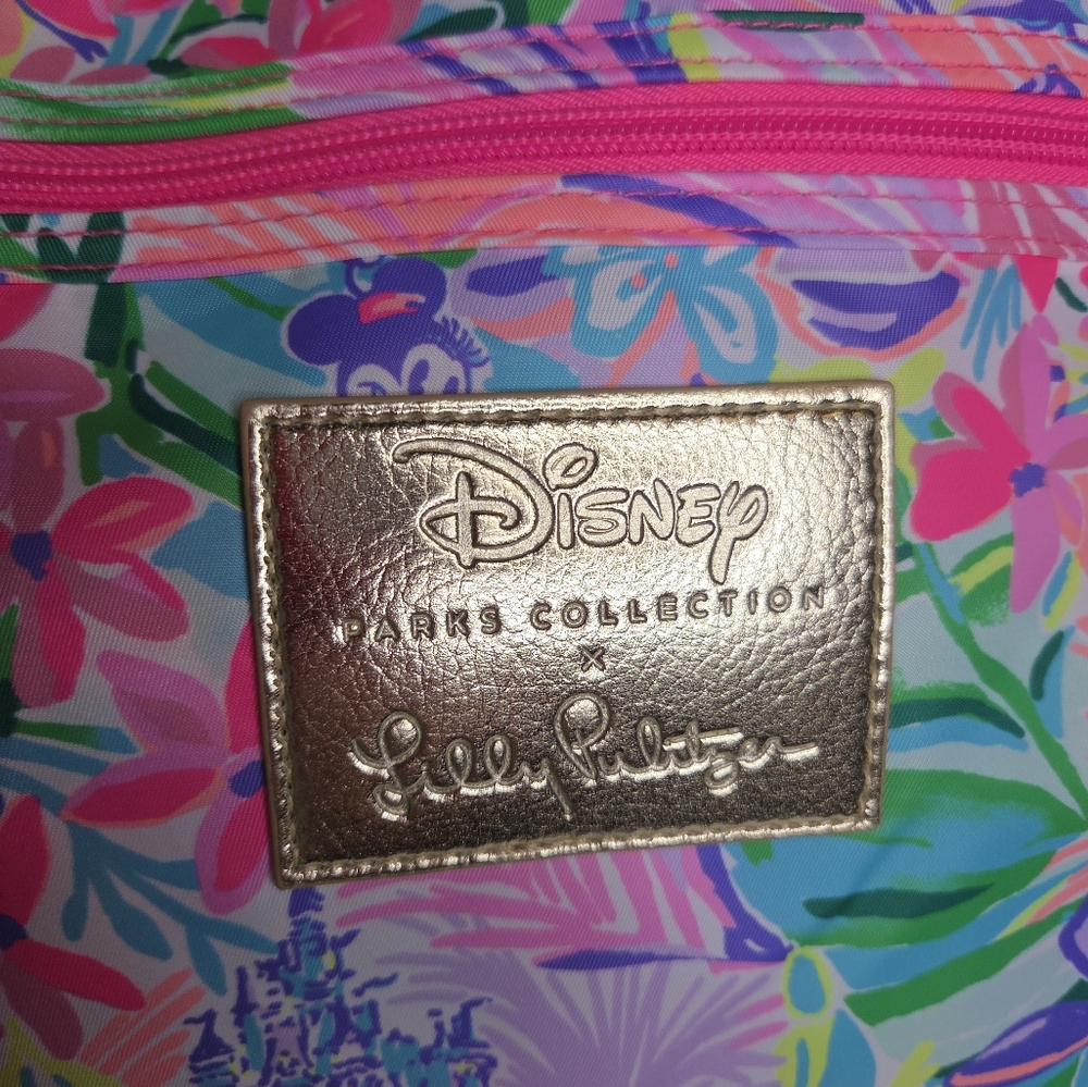 Lilly Pulitzer Beale Weekender Bag Disney Parks Collection Disney Dreamin NWT - Picture 8 of 11